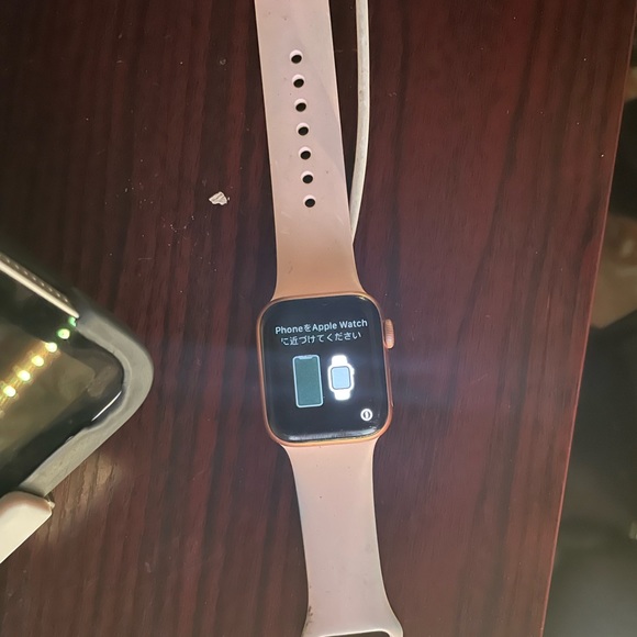 Apple Other - Apple Watch 4 ON HOLD